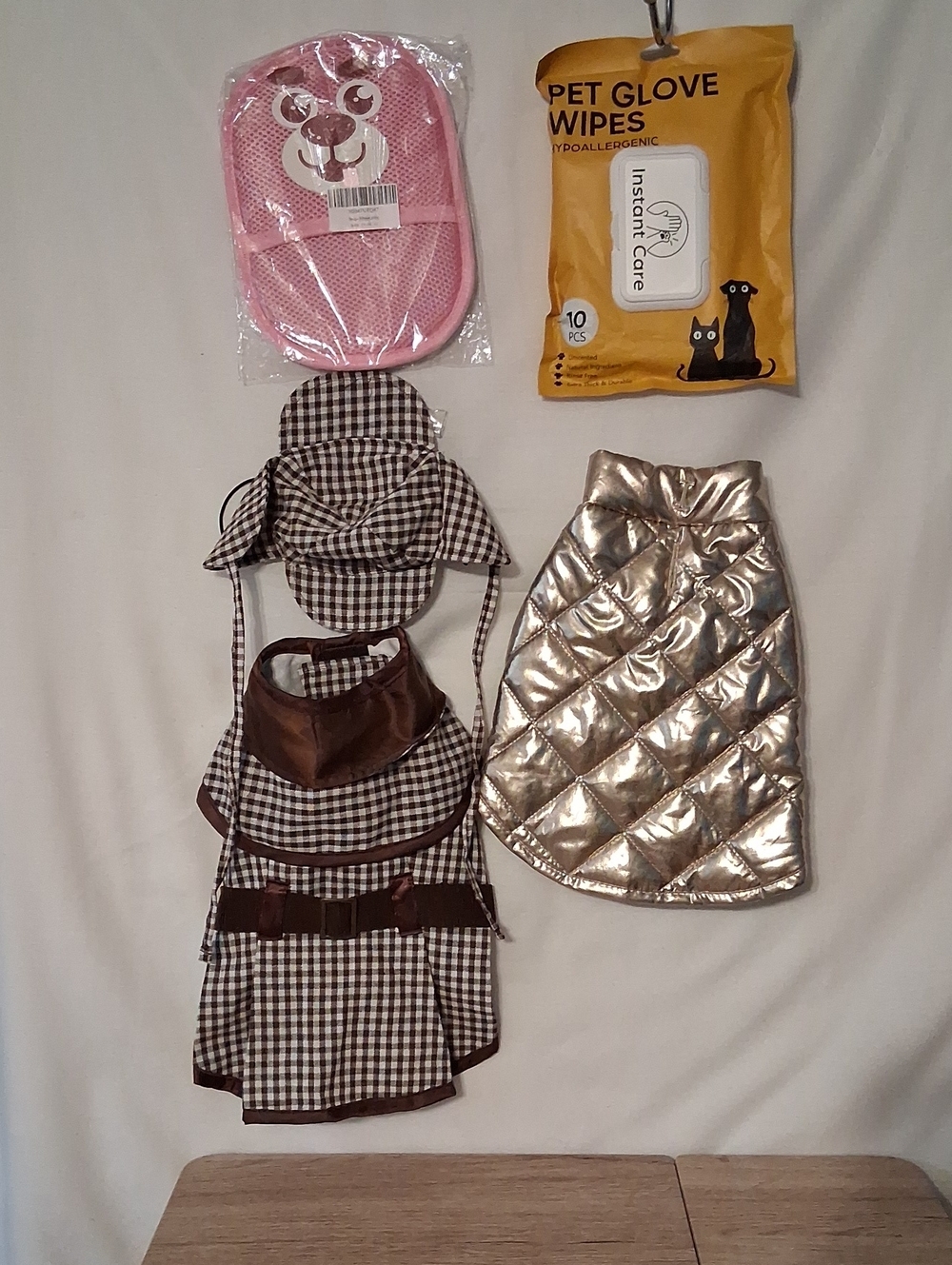 Doggie Bundle 2 Outfits, Scrubby And Wipes